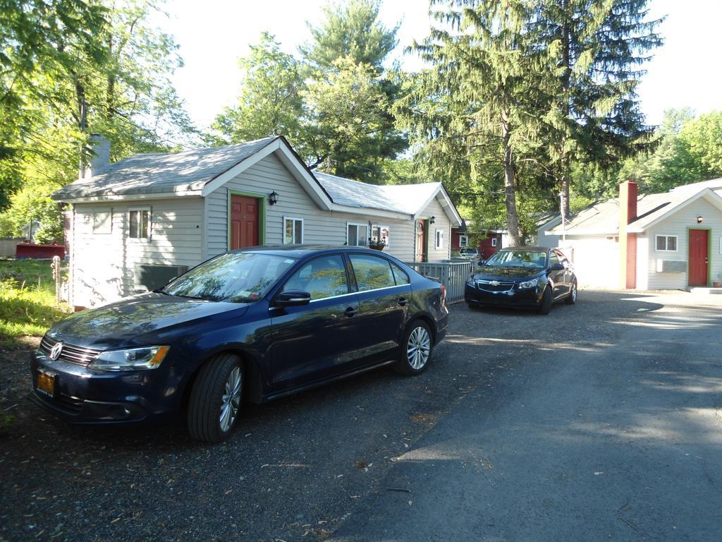 Flower Field Inn And Cottages Stroudsburg Dış mekan fotoğraf