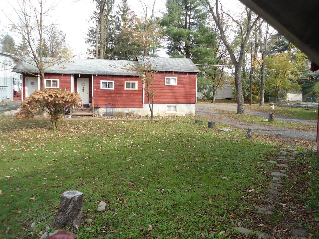 Flower Field Inn And Cottages Stroudsburg Dış mekan fotoğraf