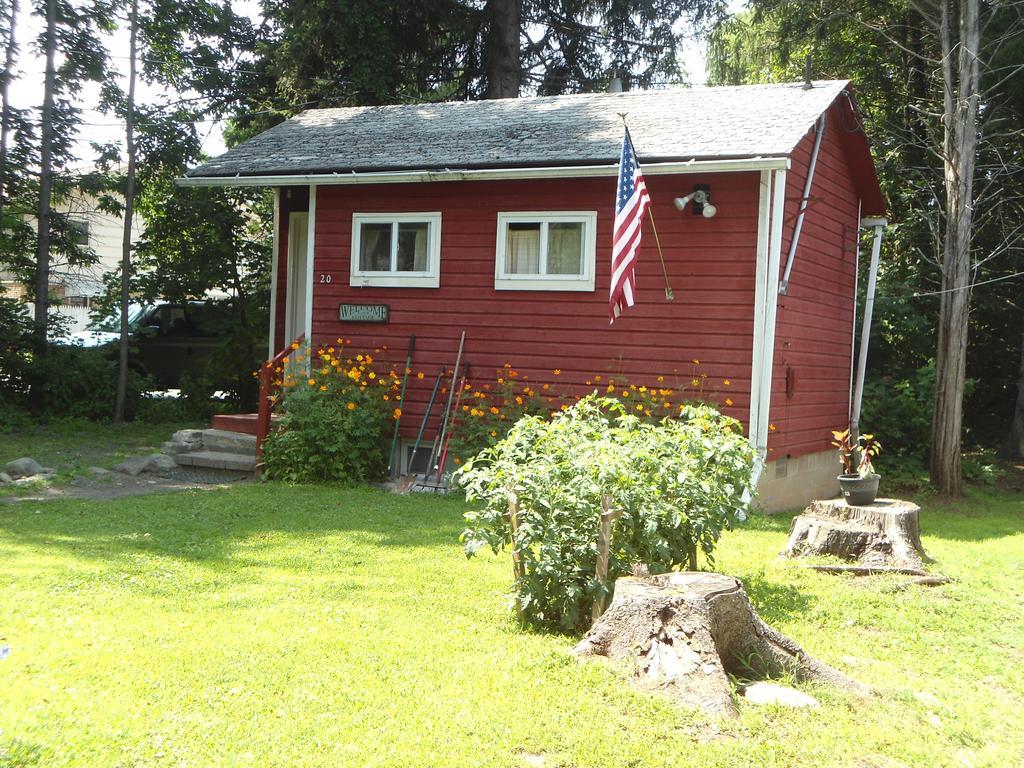Flower Field Inn And Cottages Stroudsburg Dış mekan fotoğraf
