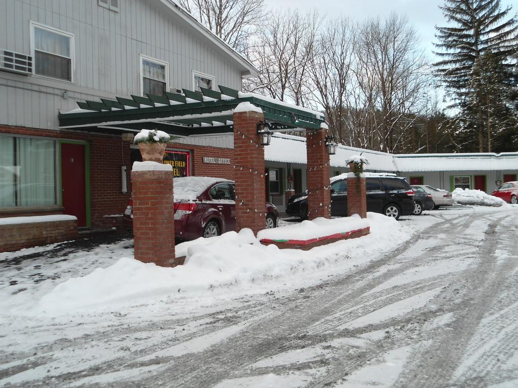 Flower Field Inn And Cottages Stroudsburg Dış mekan fotoğraf